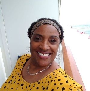 Meet your Posher, Carolyn